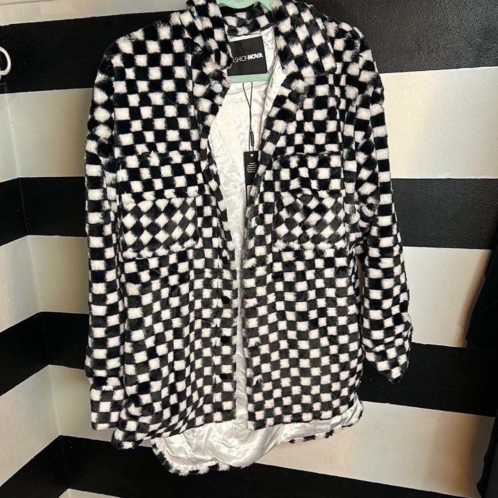 Fashion Nova “Check it out” shacket Size: M